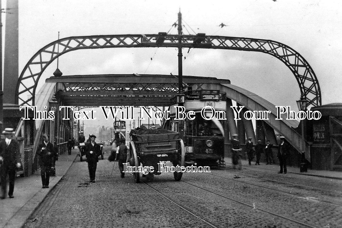 LA 1497 - Swing Road Bridge, Ship Canal, Trafford Road, Manchester, Lancashire