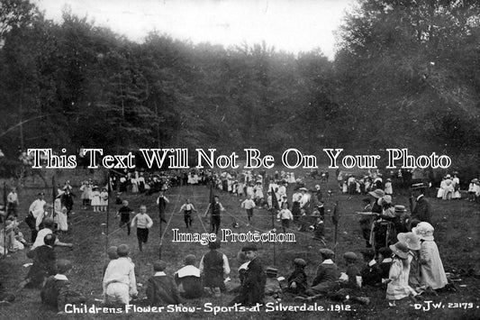 LA 1507 - Childrens Flower Show, Sports At Silverdale, Lancashire