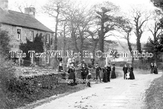 LA 1547 - Mariners Cottages, Wennington, Lancashire c1904