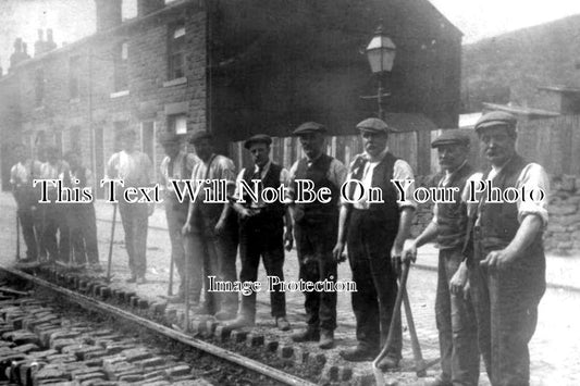 LA 1620 - Laying Tram Tracks, Rochdale, Lancashire c1905