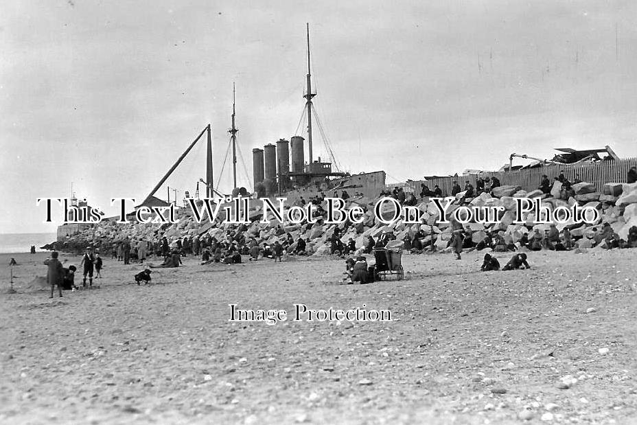 LA 1808 - Stone Jetty & Rocks, Morecambe, Lancashire c1922