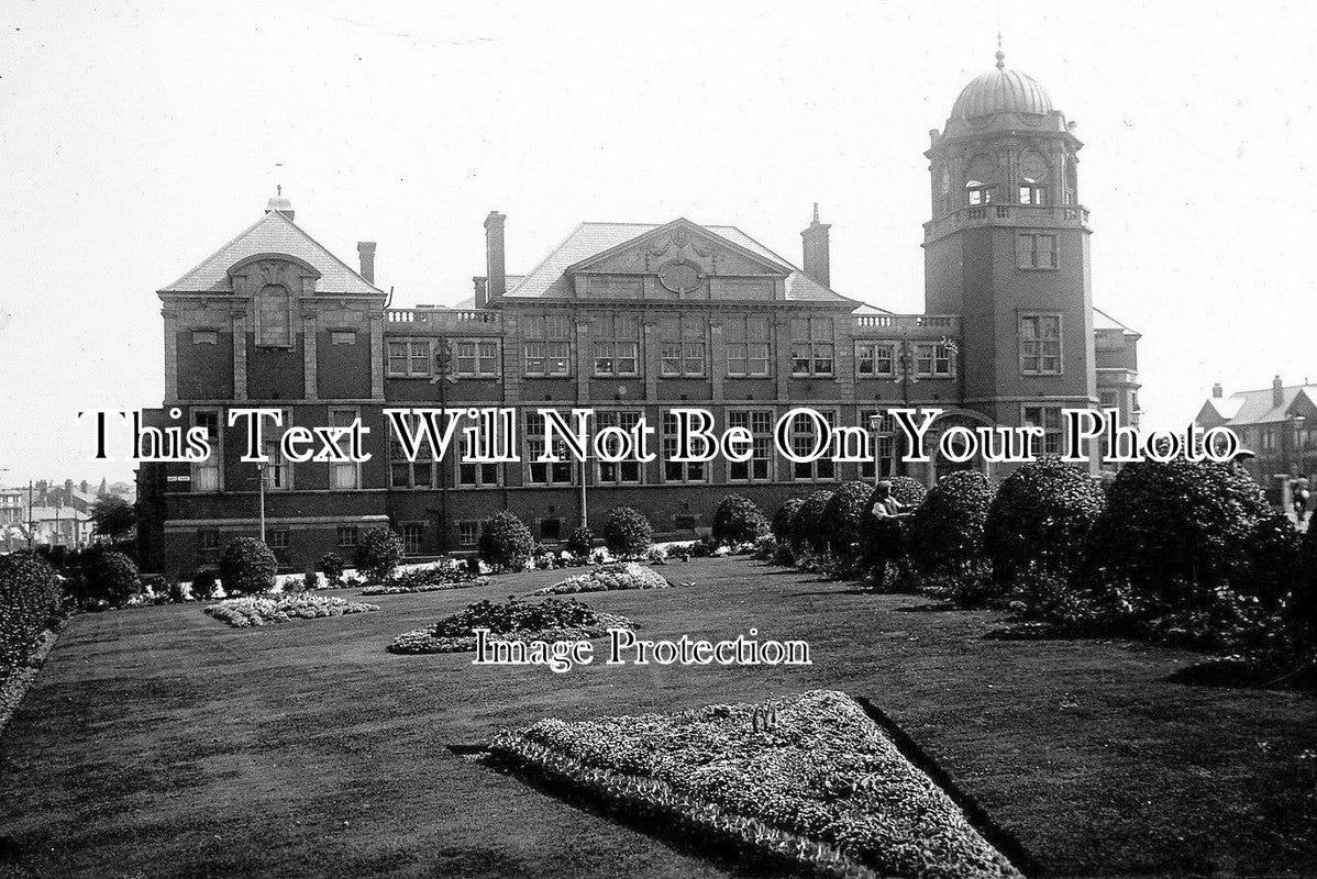 LA 1812 - Secondary School, Raikes Parade, Blackpool, Lancashire