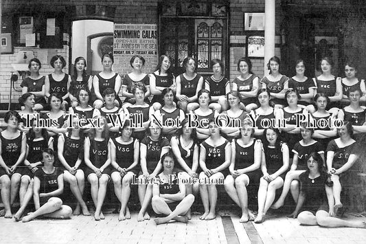 LA 1995 - Victoria Ladies Swimming Club, Manchester, Lancashire