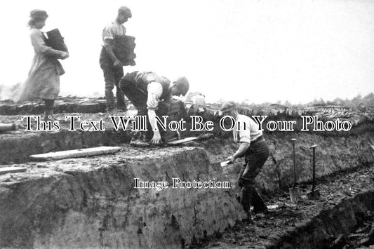 LA 2053 - Holker Mosses Cutting Peat, Lancashire