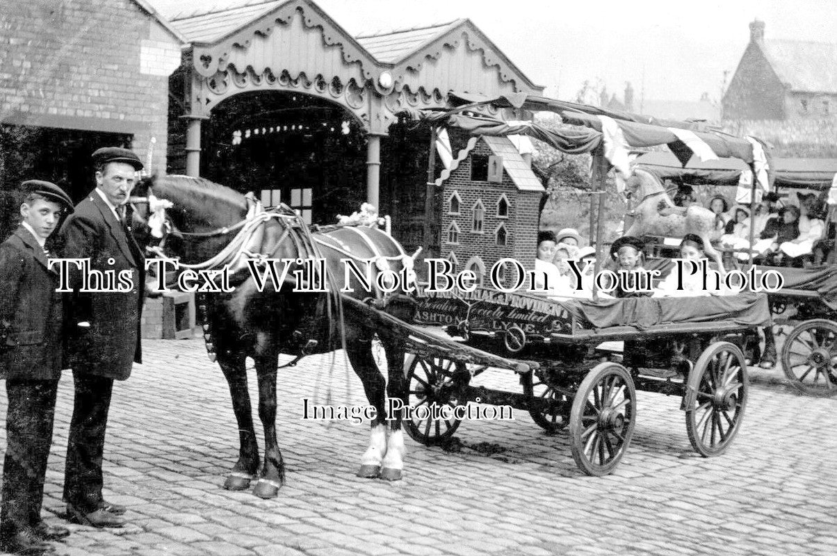 LA 2175 - Horse & Parade Cart, Ashton Under Lyne, Lancashire