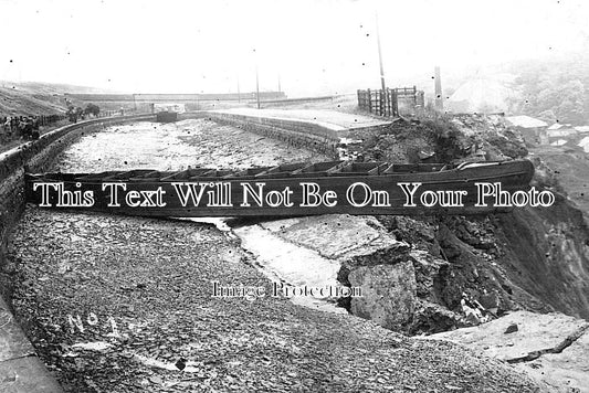 LA 2294 - Canal Breach Above Ladyshore Colliery, Little Lever, Lancashire 1936