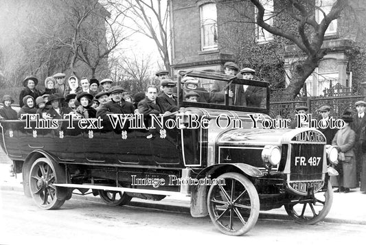 LA 2364 - Tilling Stevens Charabnc, Pilkingtons Outing, Bolton, Lancashire 1912