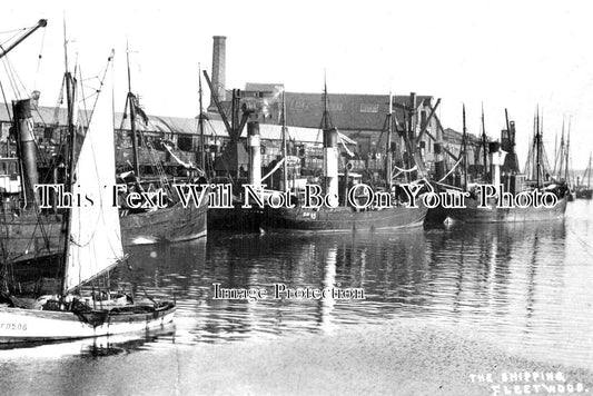 LA 2401 - The Shipping, Fleetwood, Lancashire