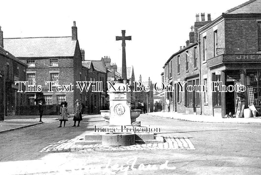 LA 2450 - The Cross, Leyland, Lancashire