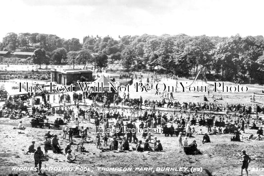 LA 2456 - Kiddies Paddling Pool, Thompson Park, Burnley, Lancashire c1944