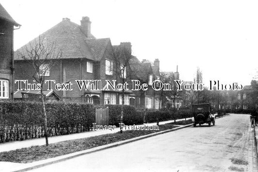 LA 2457 - North Avenue, Burnage, Lancashire