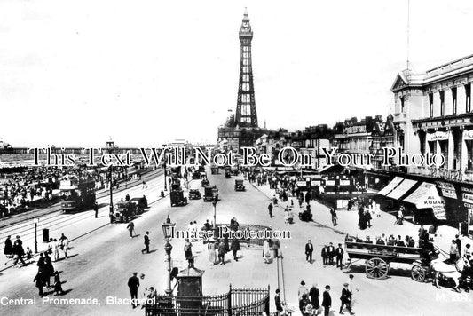 LA 2476 - Central Promenade, Blackpool, Lancashire c1929