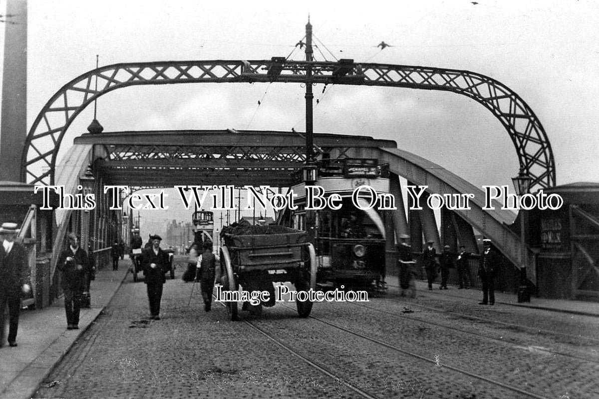 LA 257 - Trafford Road Swing Bridge, Manchester, Lancashire