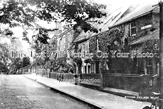 LA 2652 - Ryton Village West, Merseyside, Lancashire