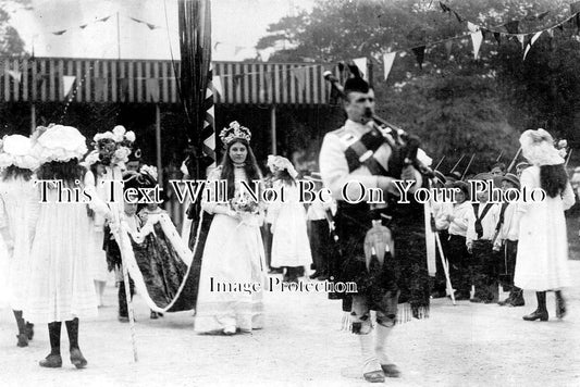 LA 2714 - Leyland May Queen, Miss May Ainscough, Lancashire 1912