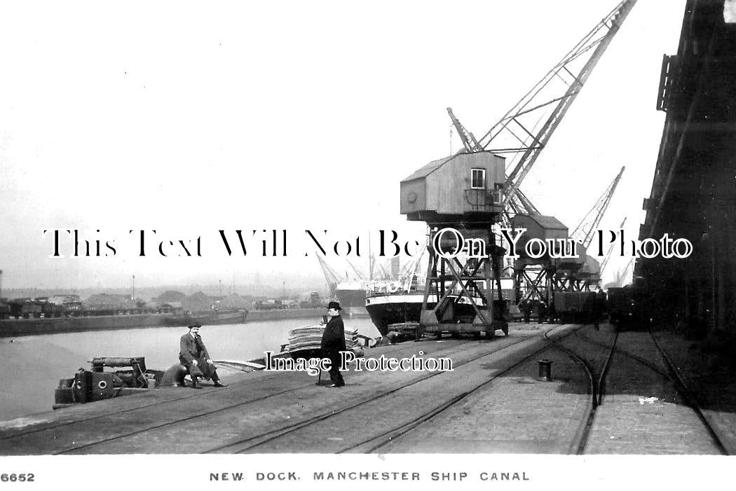 LA 3035 - New Dock, Manchester Ship Canal, Lancashire