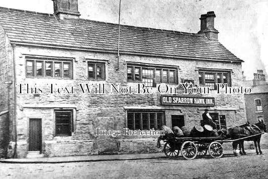 LA 3372 - Old Sparrow Hawk Inn, Burnley, Lancashire c1910