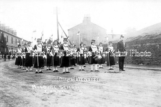 LA 3632 - Musbury School Carnival, Lancashire