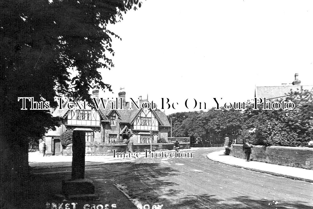 LA 3744 - Market Cross, Roby, Liverpool, Lancashire