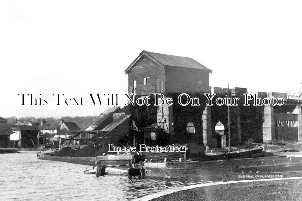 LA 4074 - Worsley Colliery Coal Drops, Bridgwater Canal, Lancashire