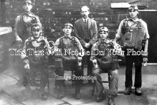 LA 4085 - Denton Colliery Mine Rescue Team, Manchester c1912