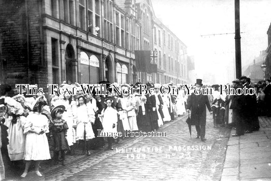 LA 4090 - Whitsuntide Procession, Portland Street, Manchester 1909