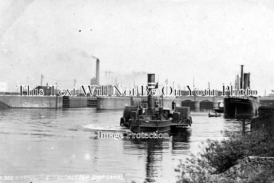 LA 413 - Salford Docks, Mode Wheel Locks, Manchester, Lancashire