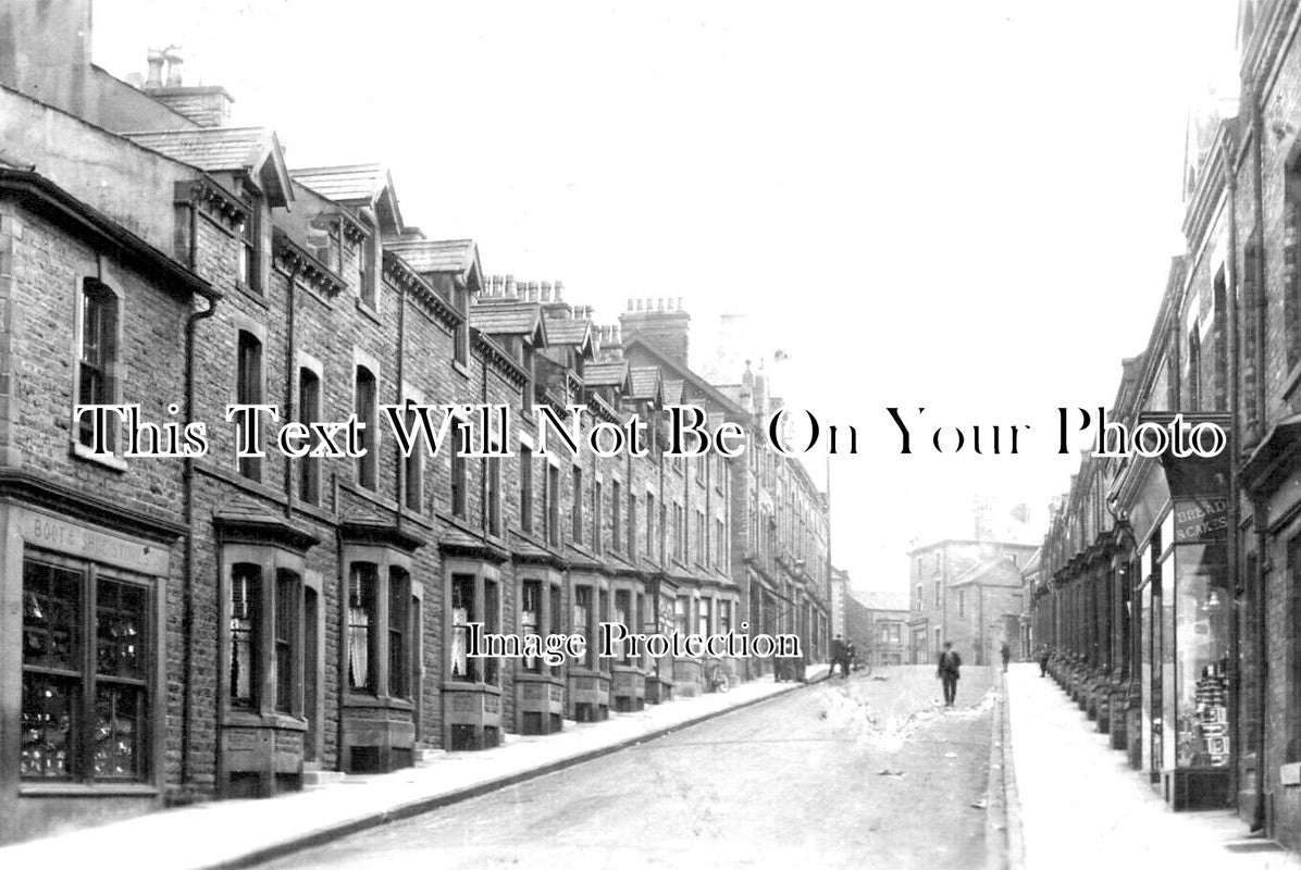 LA 4161 - New Street, Carnforth, Lancashire c1924