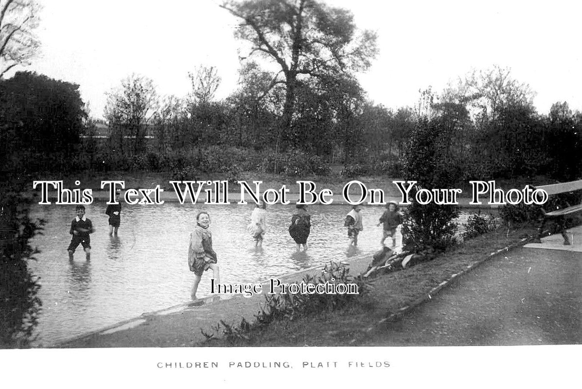 LA 4199 - Children Paddling, Platt Fields, Fallowfields, Manchester