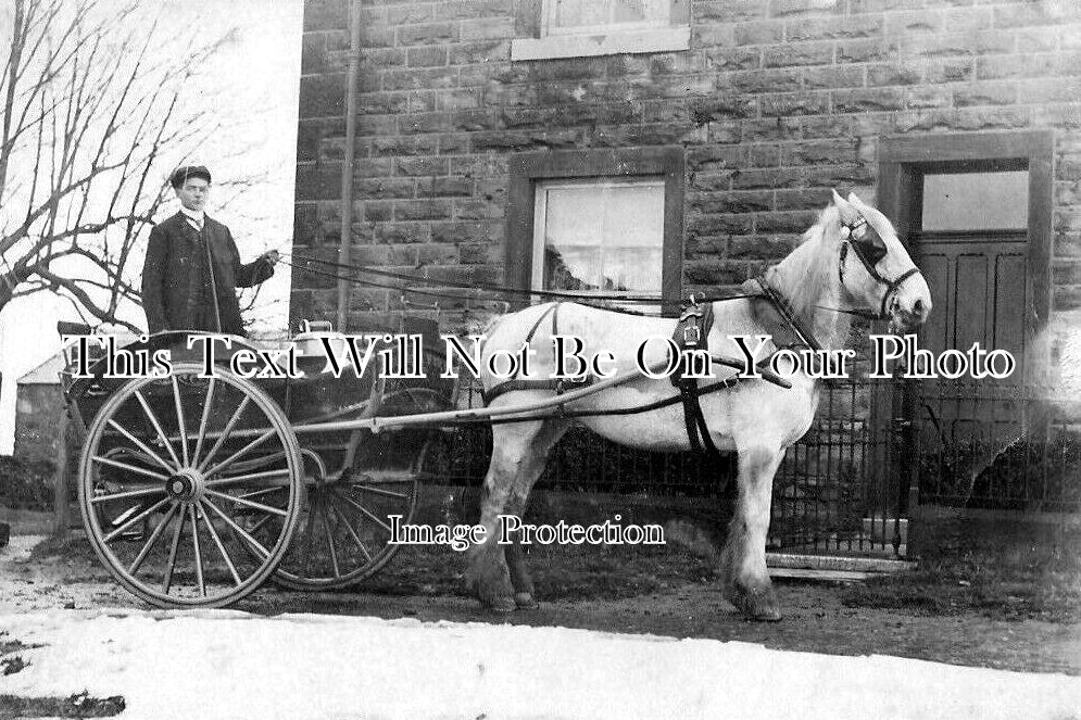 LA 4292 - William Firths Milk Cart, Cobcar Nook Farm, Burnley, Lancashire