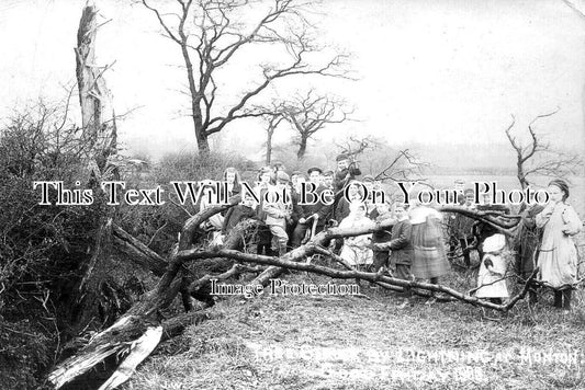 LA 4387 - Tree Struck By Lightning, Monton, Lancashire 1906