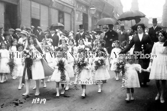 LA 4413 - St Marys Church Procession, Clitheroe, Lancashire