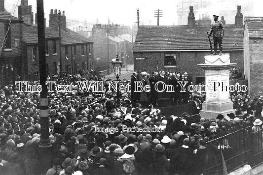 LA 4556 - Unveiling Of Lees War Memorial, Lancashire WW1