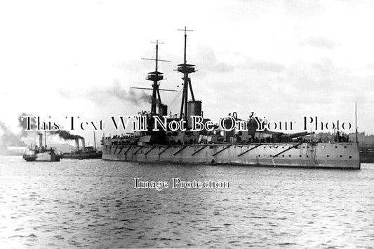 LA 4560 - HMS Vanguard Leaving Barrow Dock, Lancashire