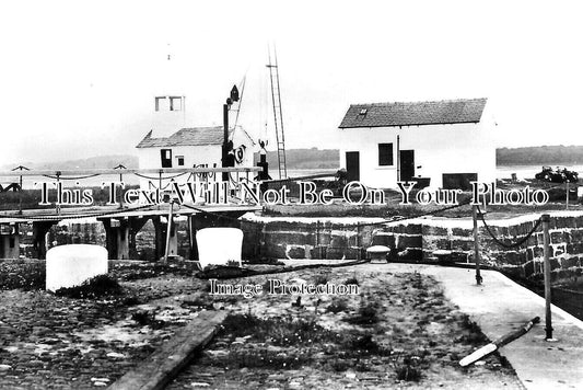 LA 4727 - The Harbour Light, Glasson Dock, Lancaster, Lancashire c1936