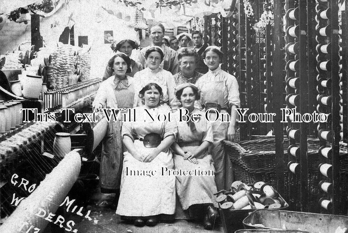 LA 4735 - Grove Mill Winders, Cotton Mill, Lancashire c1913