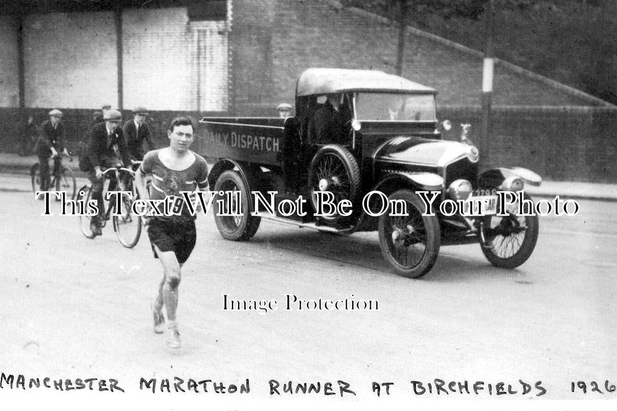 LA 4867 - Manchester Marathon Runner, Birchfields, Lancashire 1926