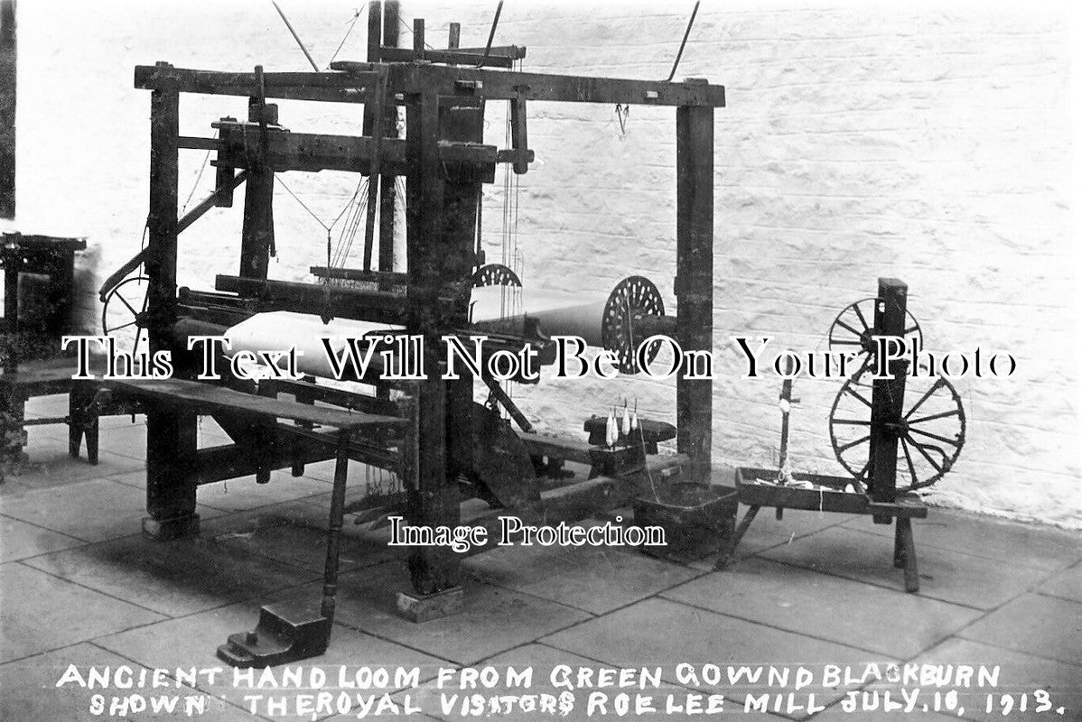 LA 4986 - Ancient Hand Loom, Green Gown, Blackburn, Lancashire c1913