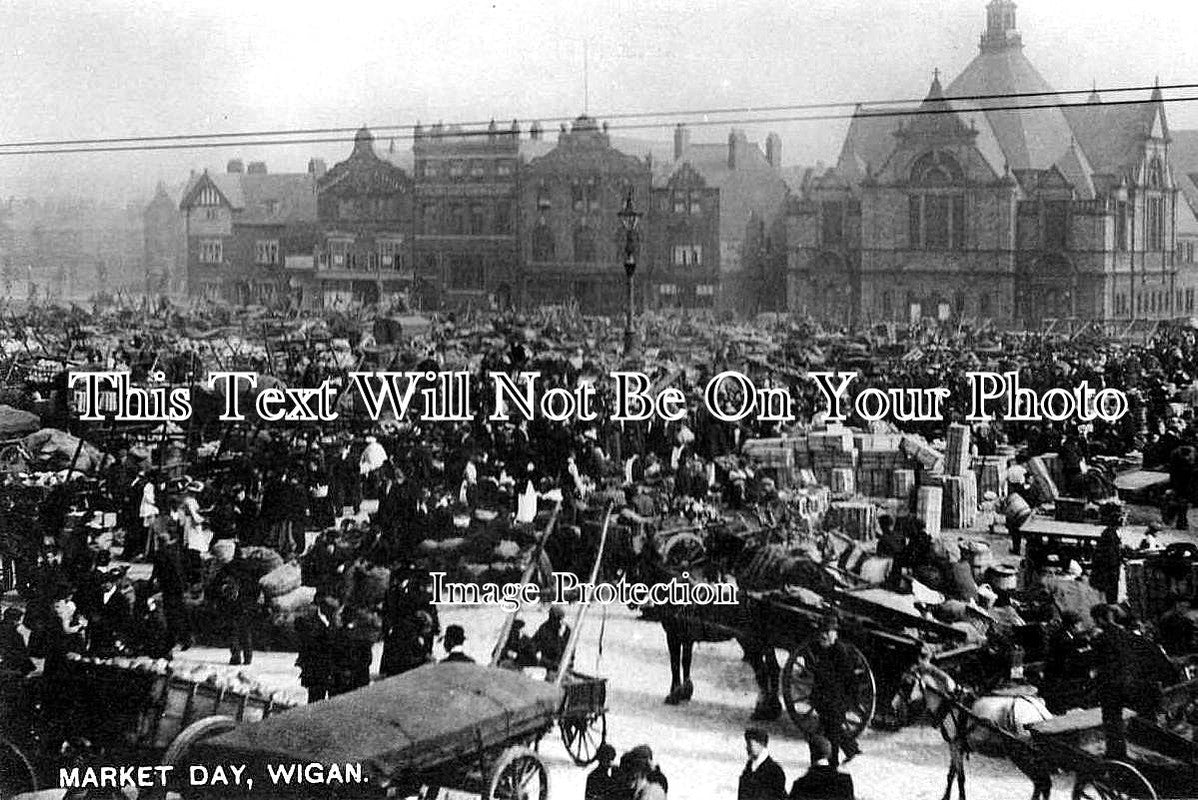 LA 51 - Market Day, Wigan, Lancashire c1912