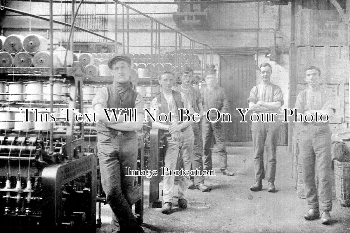 LA 5131 - Cotton Mill Workers, Lancashire