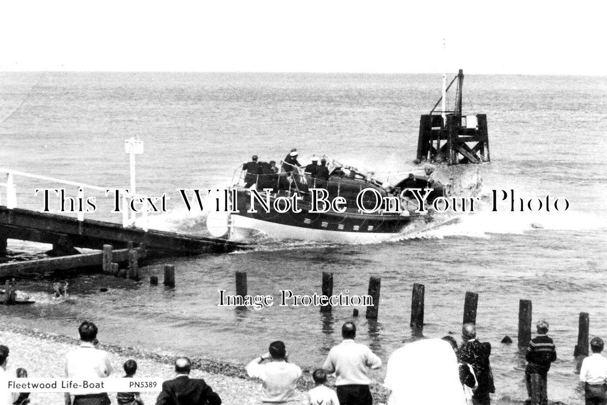 LA 5332 - Fleetwood Lifeboat, Lancashire