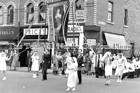 LA 5374 - Didsbury Procession, Manchester, Lancashire