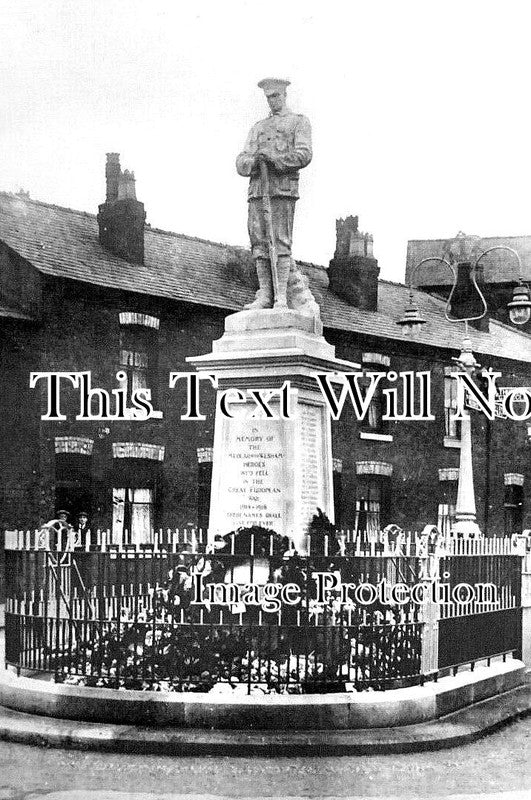 LA 5499 - Wesham War Memorial, Lancashire