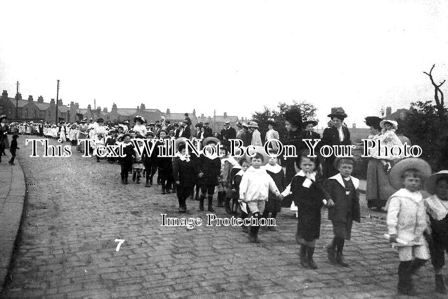 LA 5646 - Whit Sunday Parade, Levenhulme, Lancashire