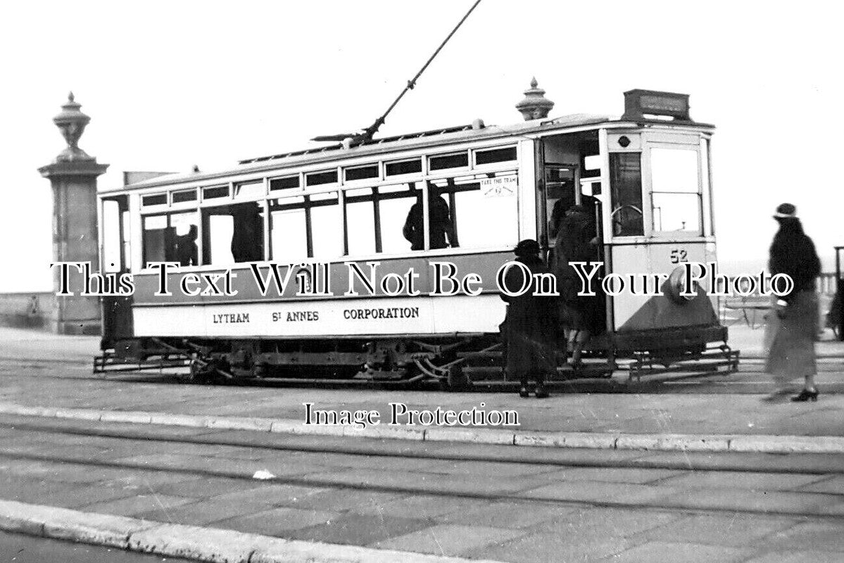 LA 5669 - Lytham St Annes Corporation Tram Car, Lancashire 1940
