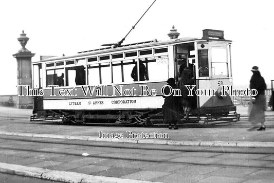 LA 5669 - Lytham St Annes Corporation Tram Car, Lancashire 1940