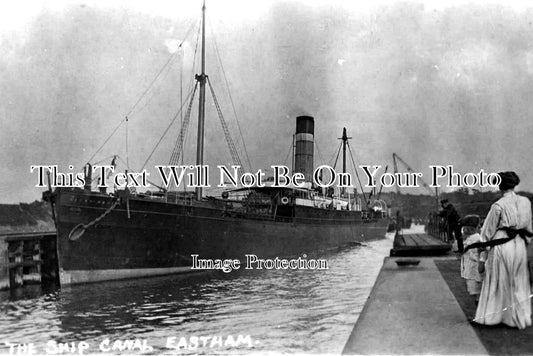 LA 579 - The Ship Canal, Eastham, Lancashire c1915