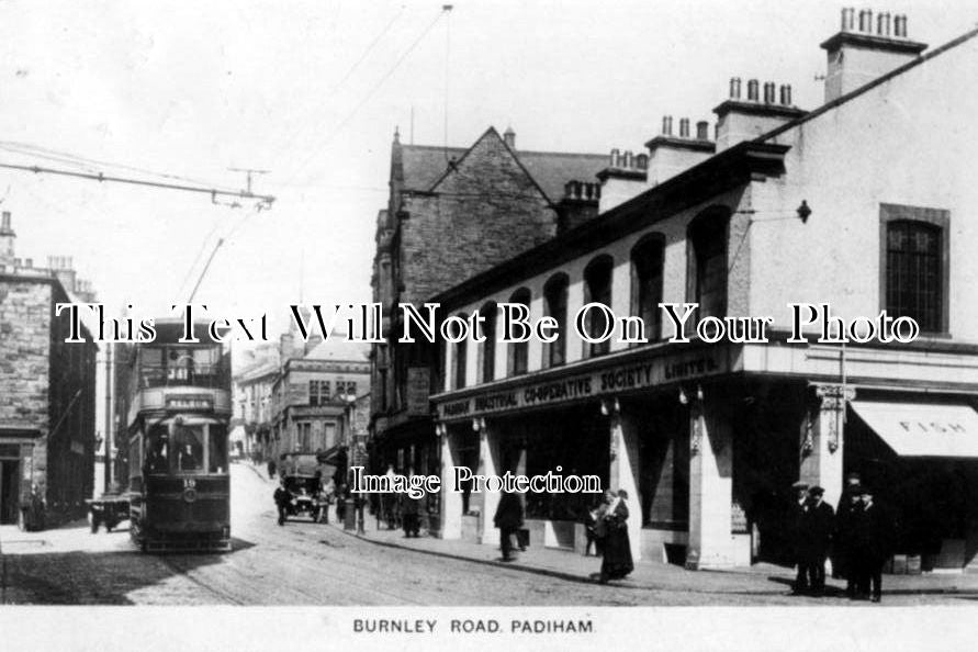 LA 587 - Burnley Road, Padiham, Lancashire c1915