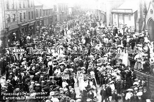 LA 592 - Whit Monday Procession, St Leonards, Padiham, Lancashire c1906