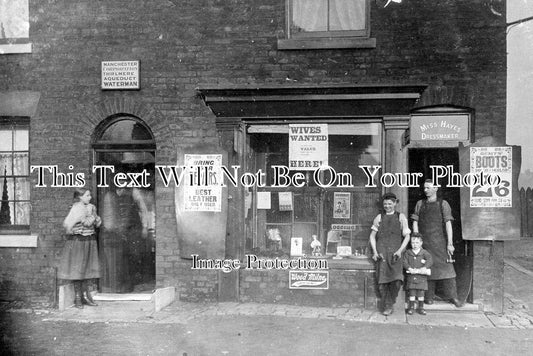 LA 627 - Cobbler's Shopfront, Manchester Area, Lancashire